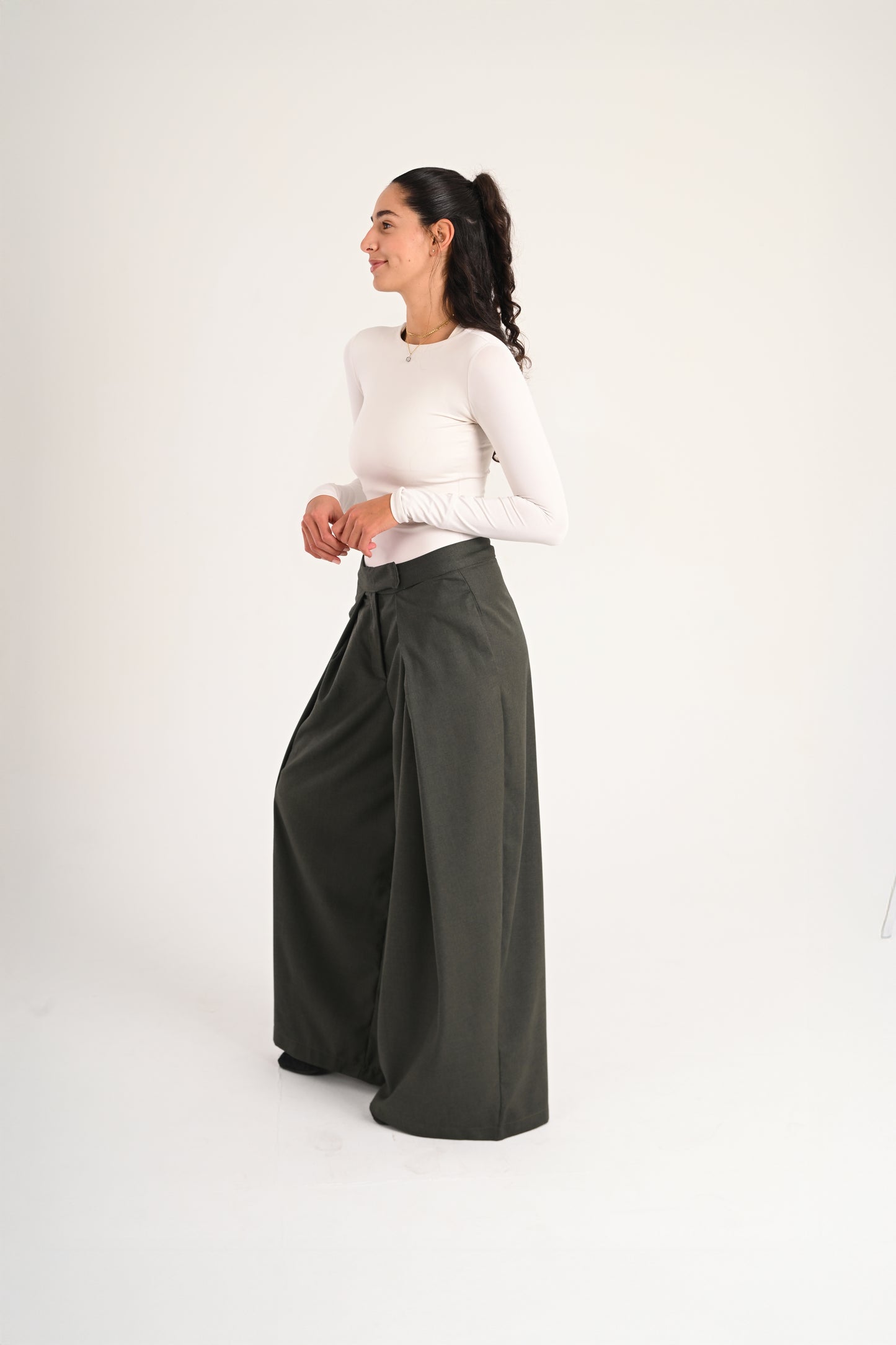 OLIVE TROUSERS