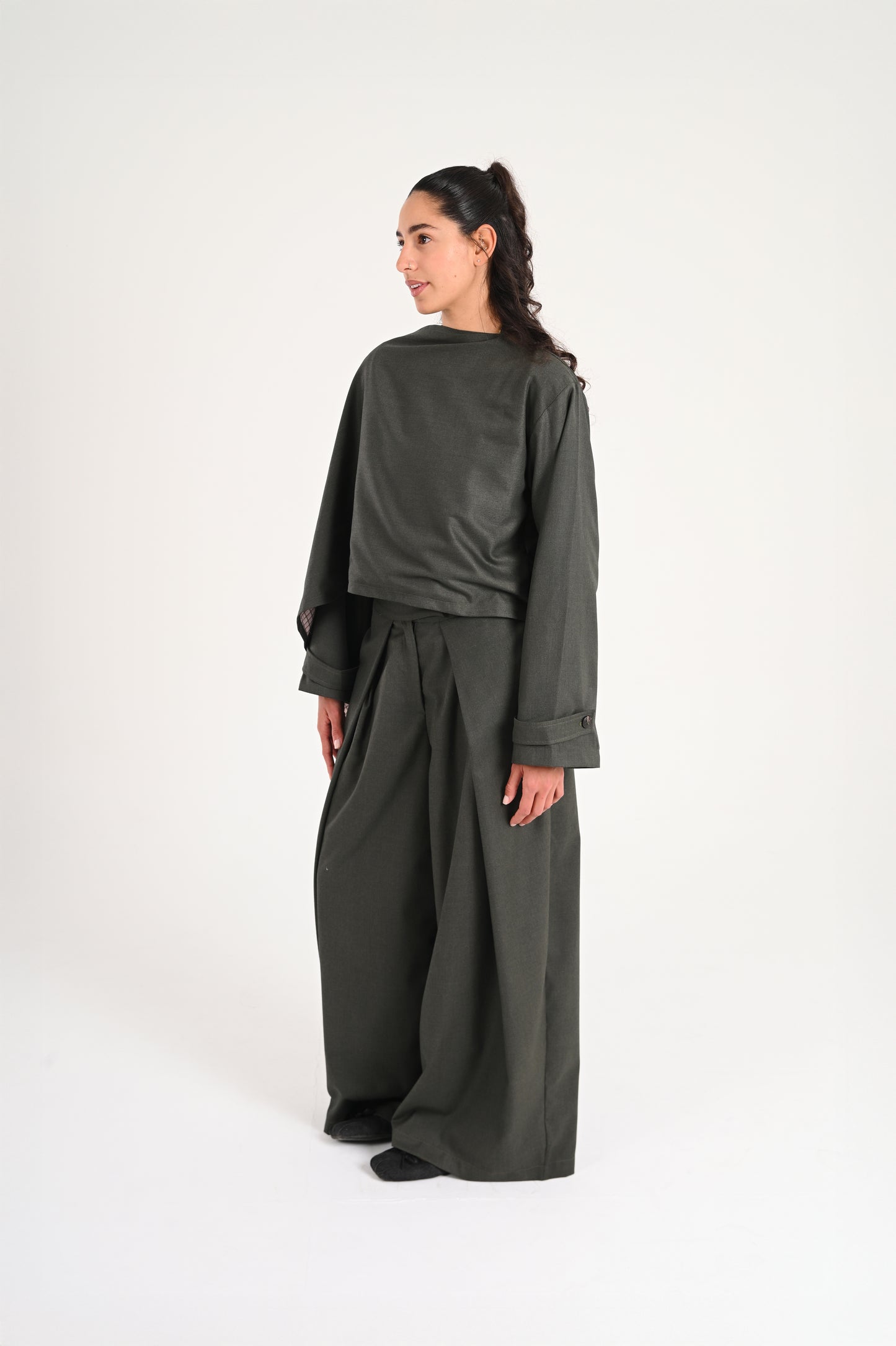 OLIVE TROUSERS
