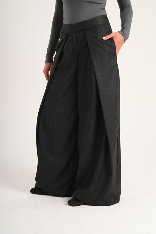 GREY TROUSERS