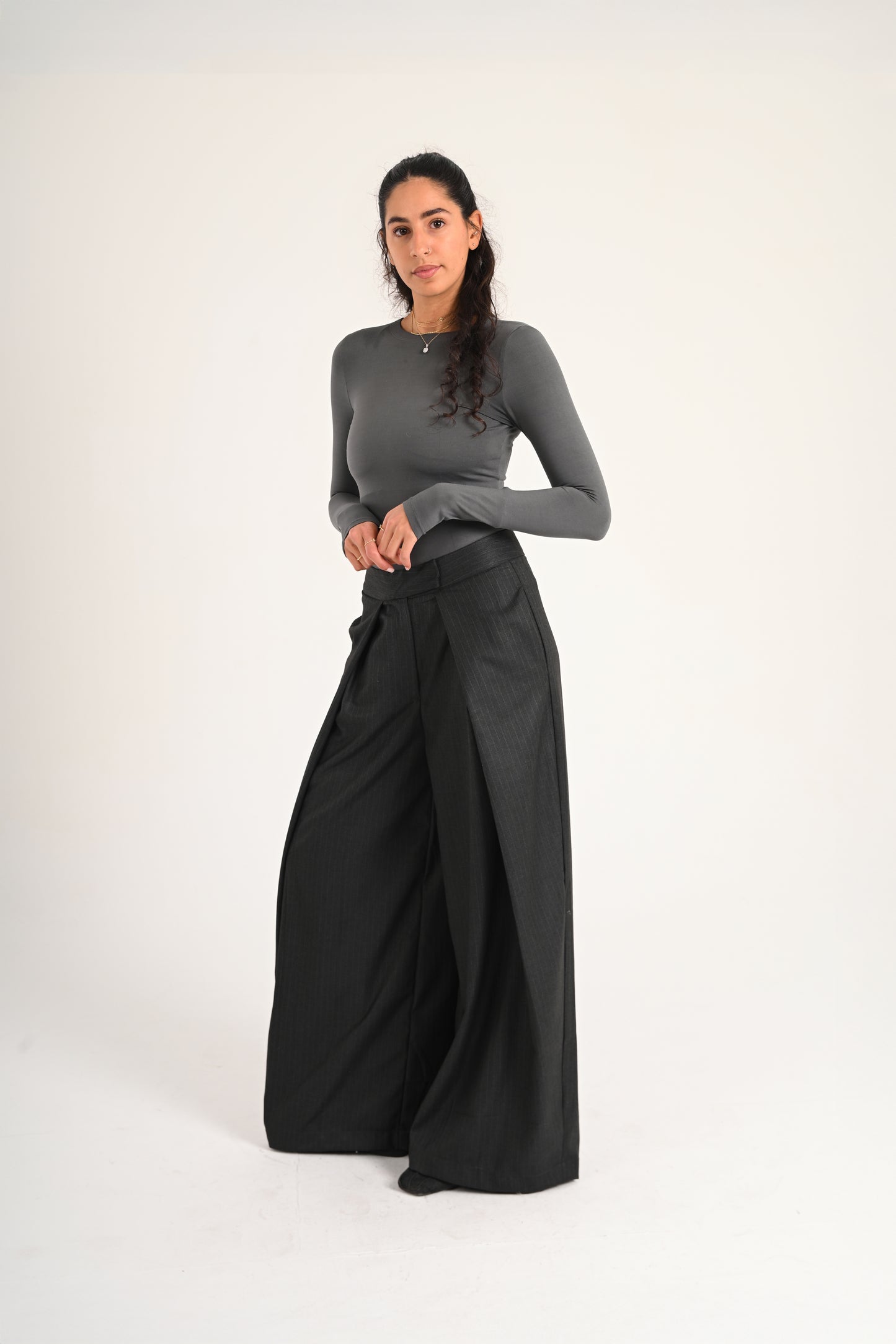 GREY TROUSERS
