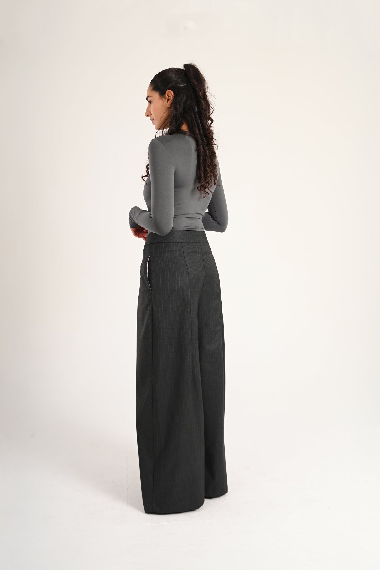 GREY TROUSERS