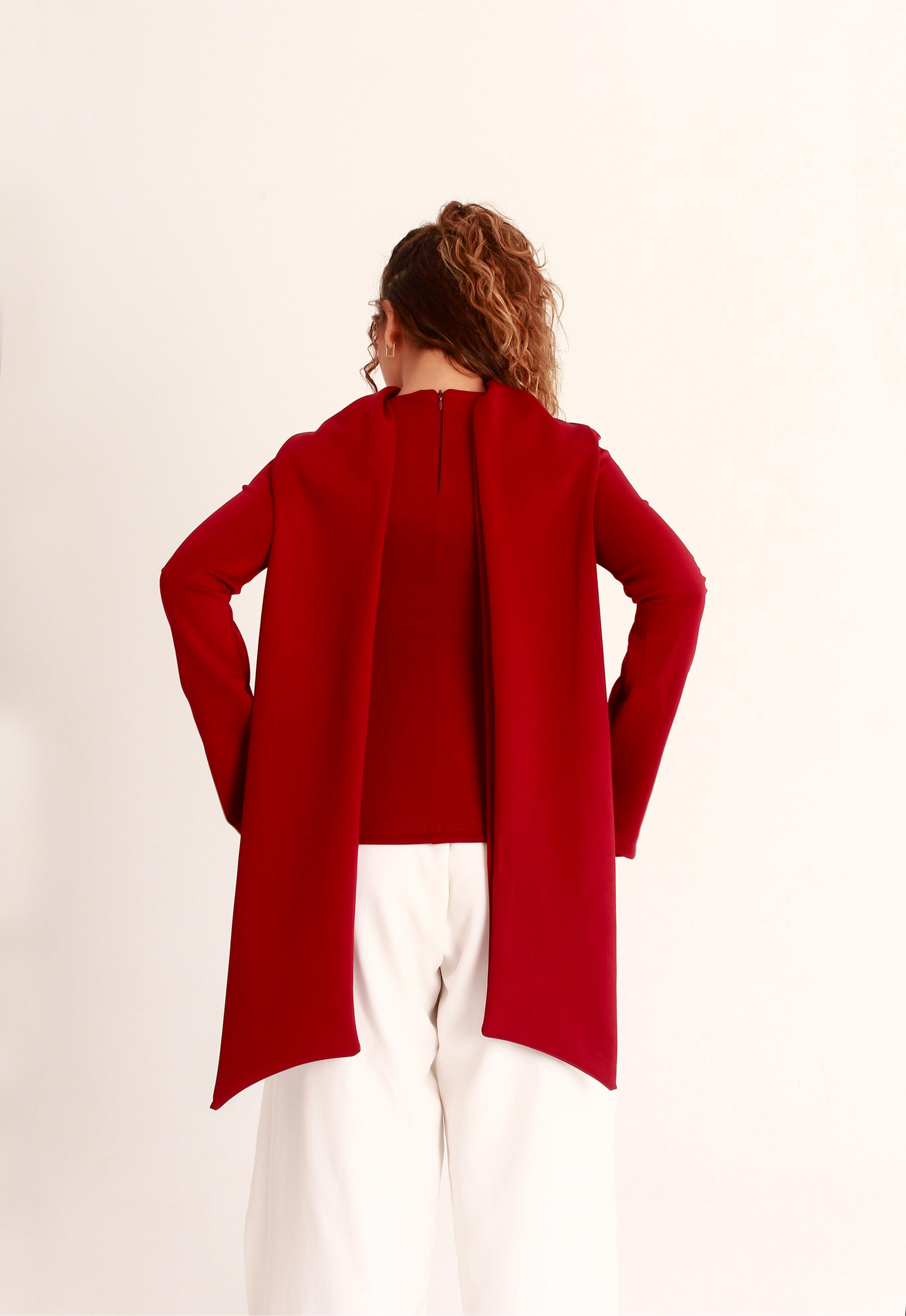 SCARLET SCARF TOP