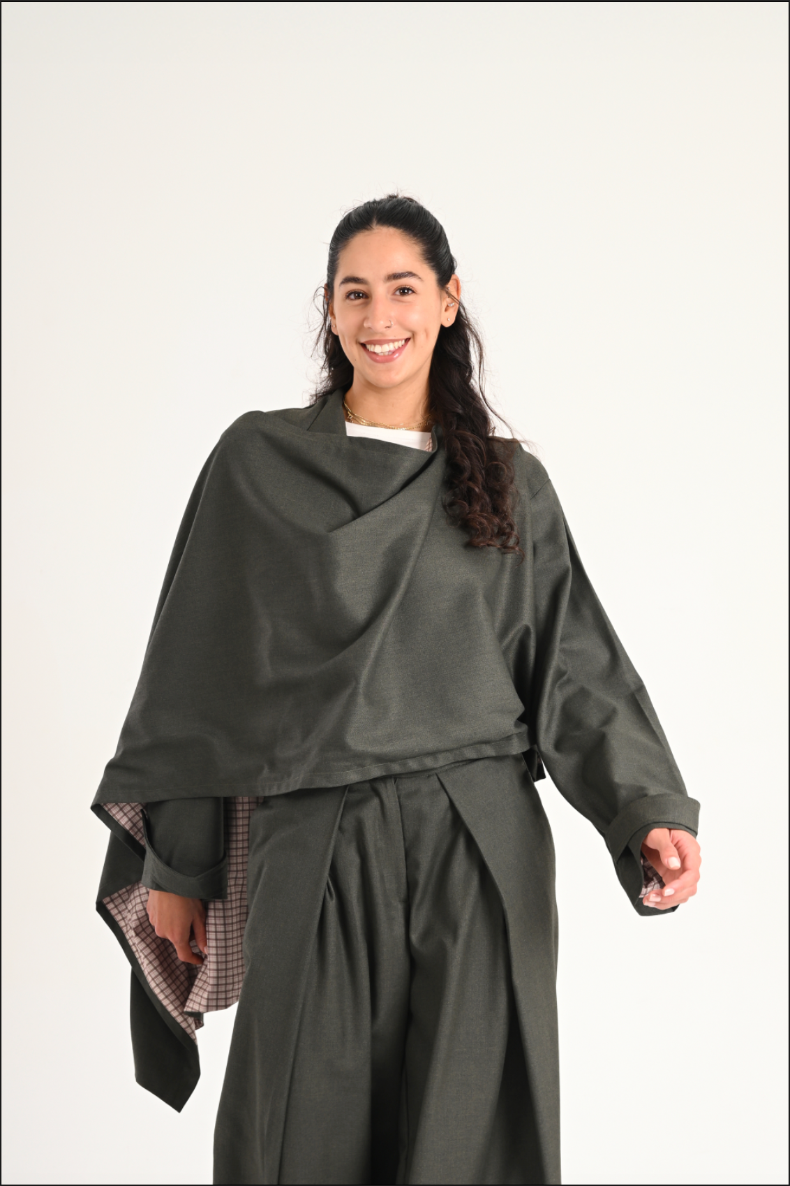 OLIVE CAPE JACKET