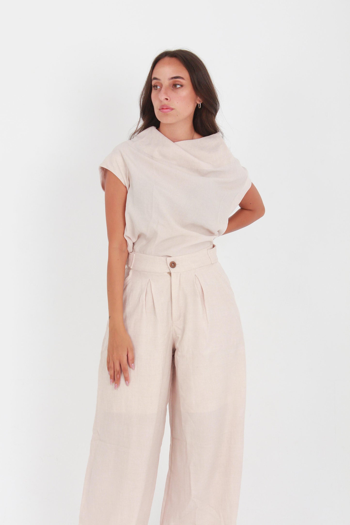 FLOWY DRAPED BLOUSE